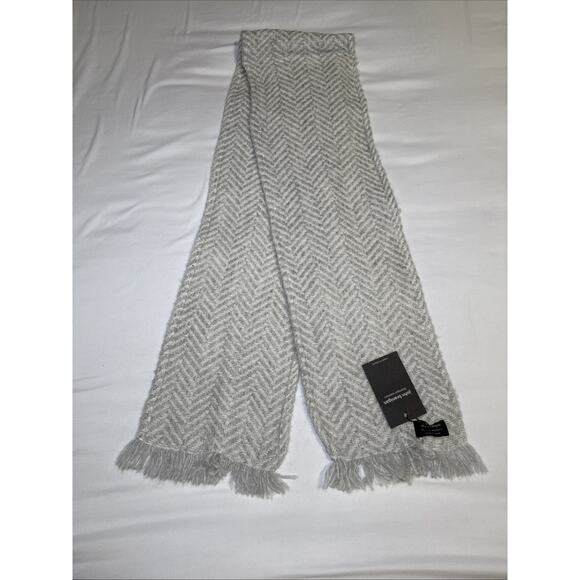 John Branigan Weavers Wool Blend Fringe Scarf Gray Cream Herringbone Womens NWT - Picture 9 of 12